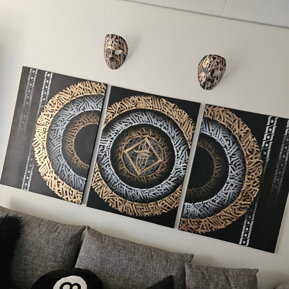 Triple canvas gold chrome calligraffiti - 65*90cm