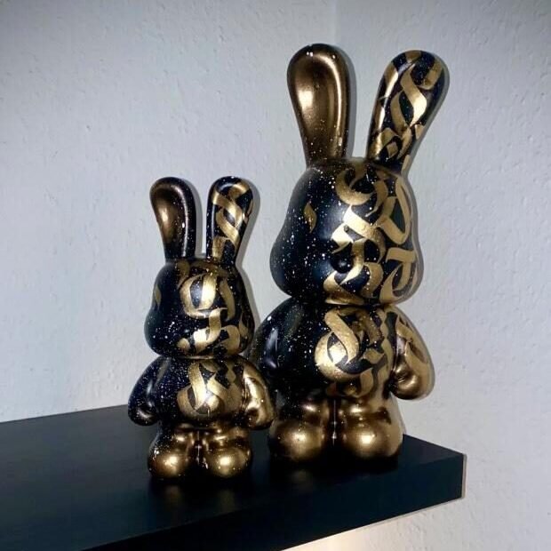Small calligraffiti bunny