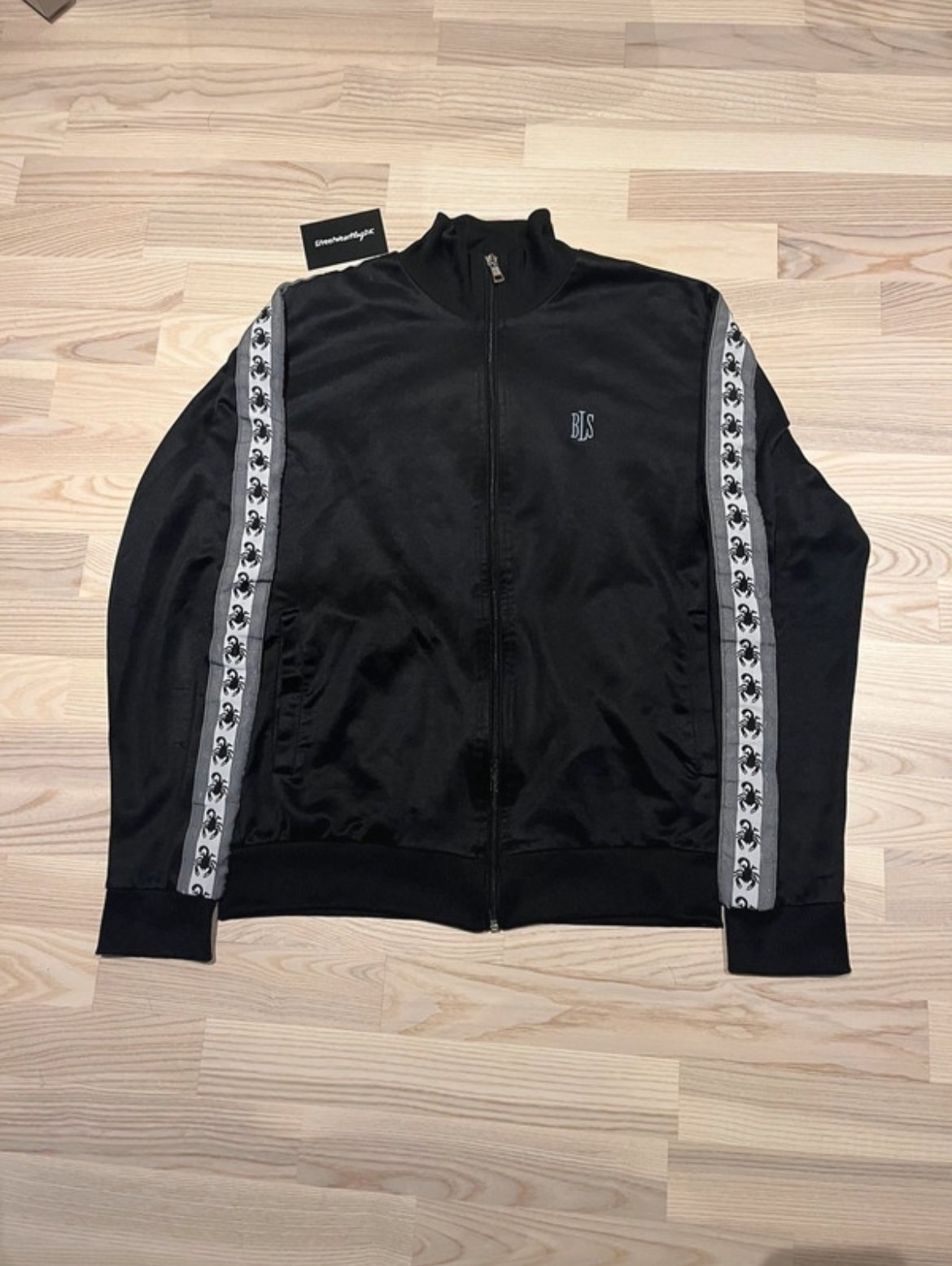 BLS Track Top