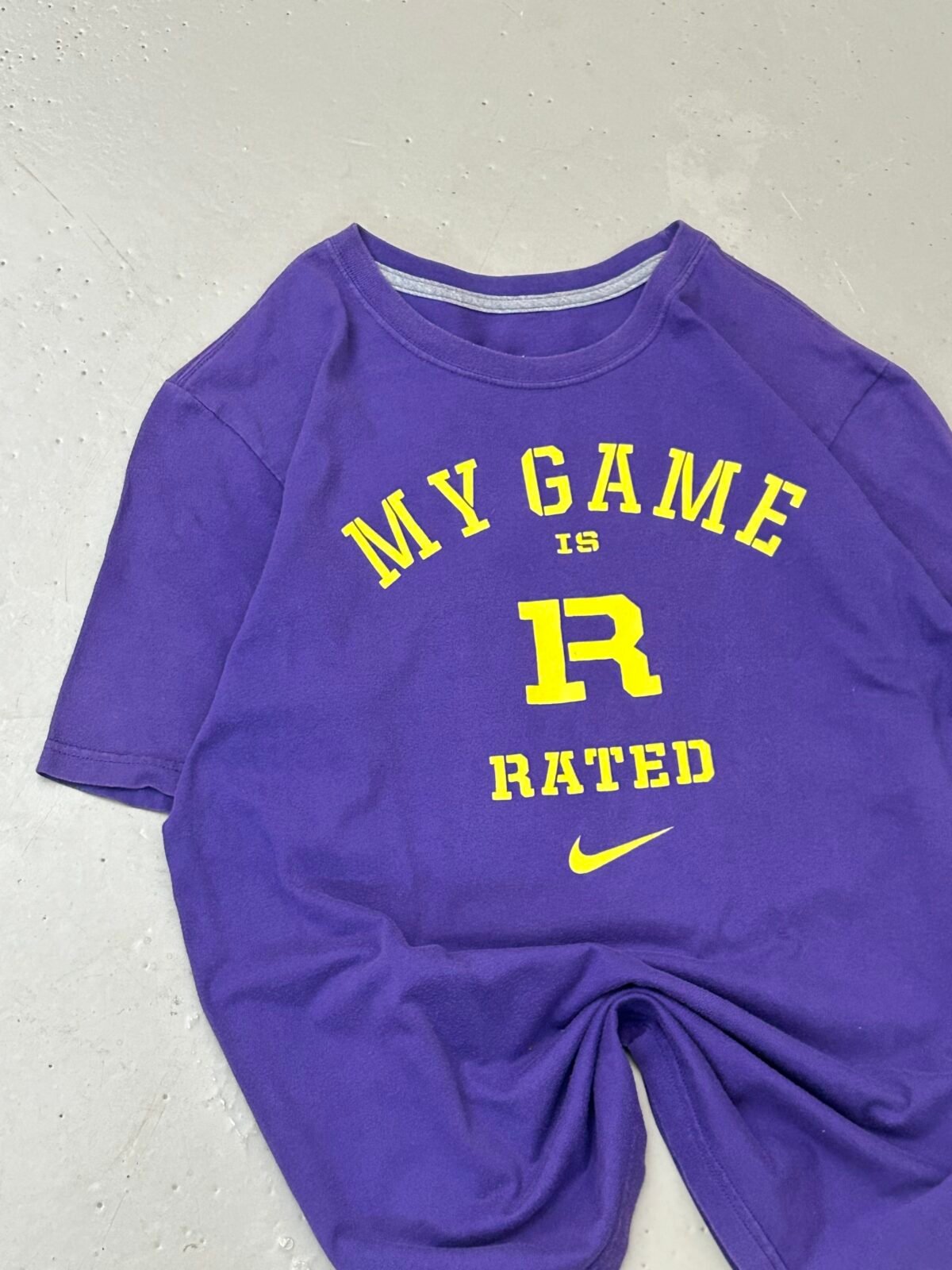NIke Vintage Tee - Medium