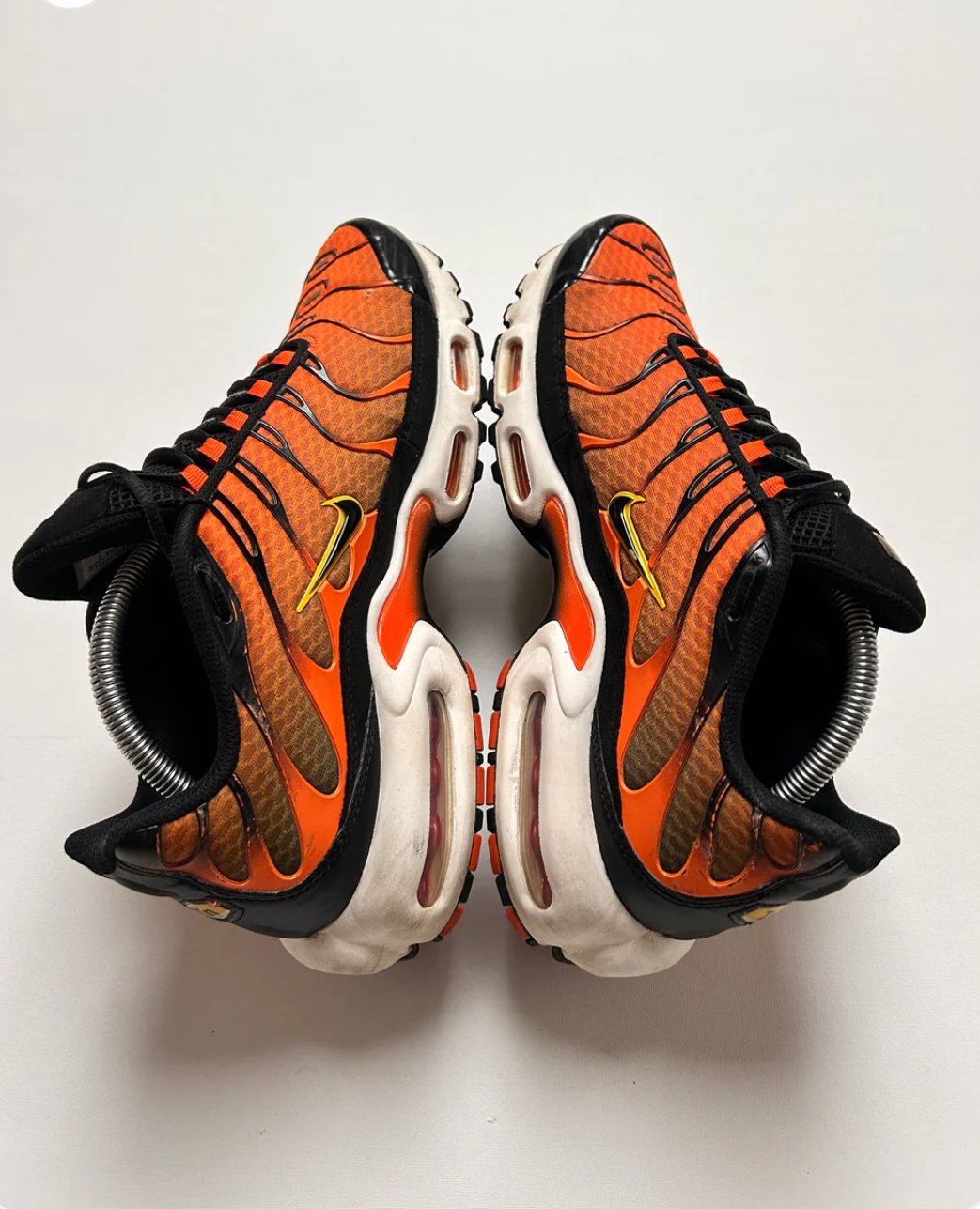 AIR MAX PLUS “SAFETY ORANGE” 44EU
