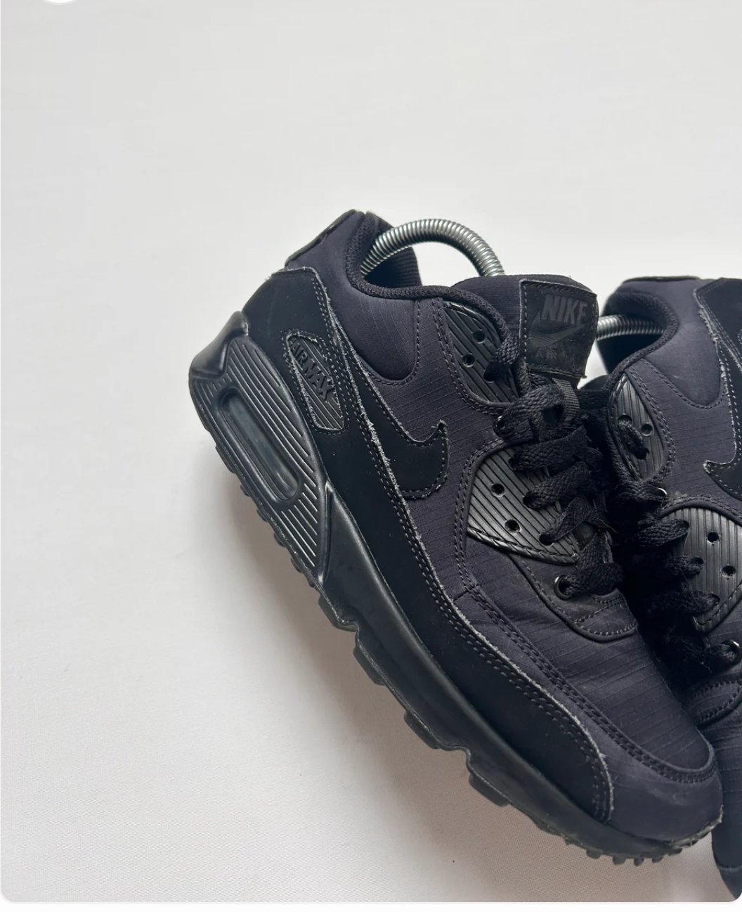 AIR MAX 90 “TRIPLE BLACK” 40EU