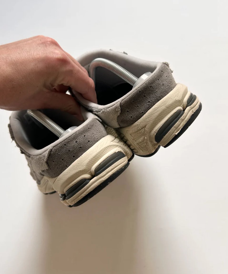 NEW BALANCE 2002R MULES “45EU”