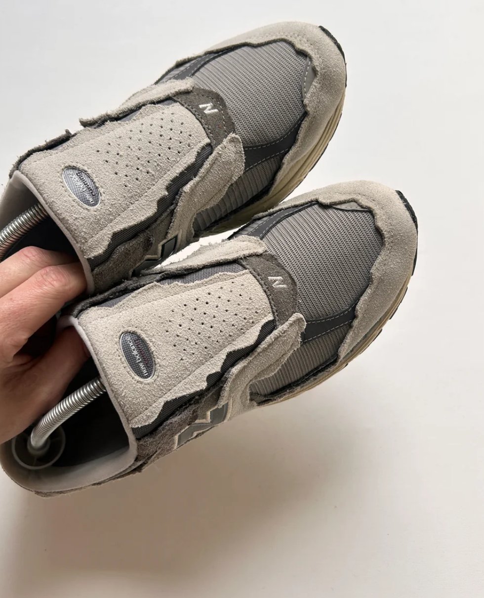 NEW BALANCE 2002R MULES “45EU”