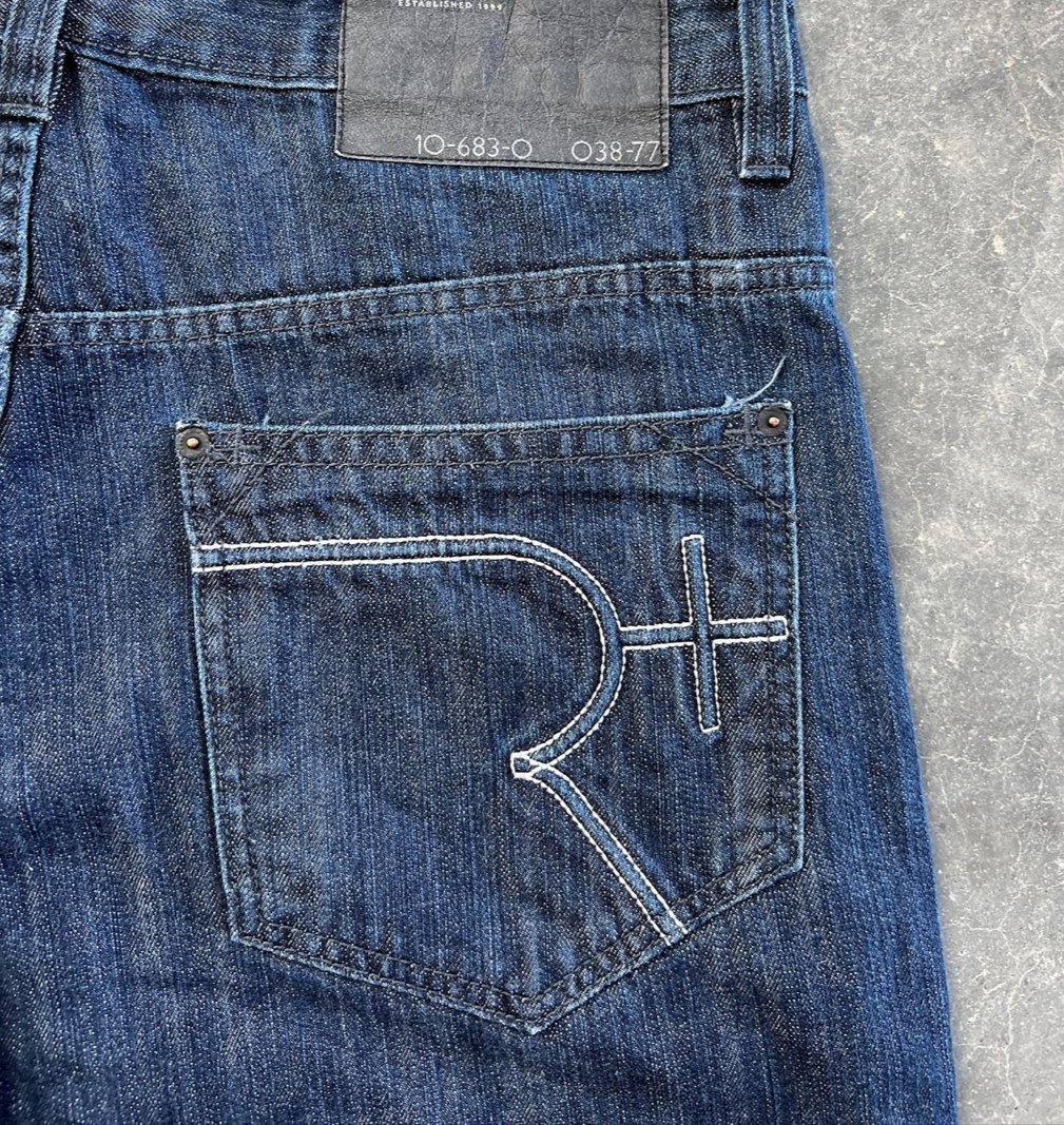 Rocawear jorts ‘W38’