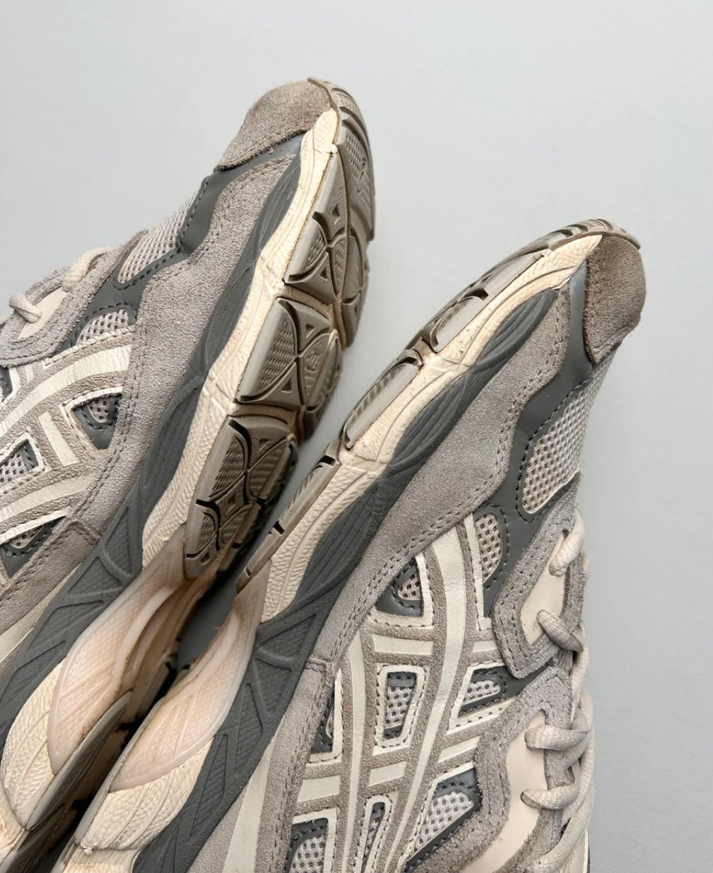 ASICS GEL-NYC “OYSTER GREY” 44,5EU