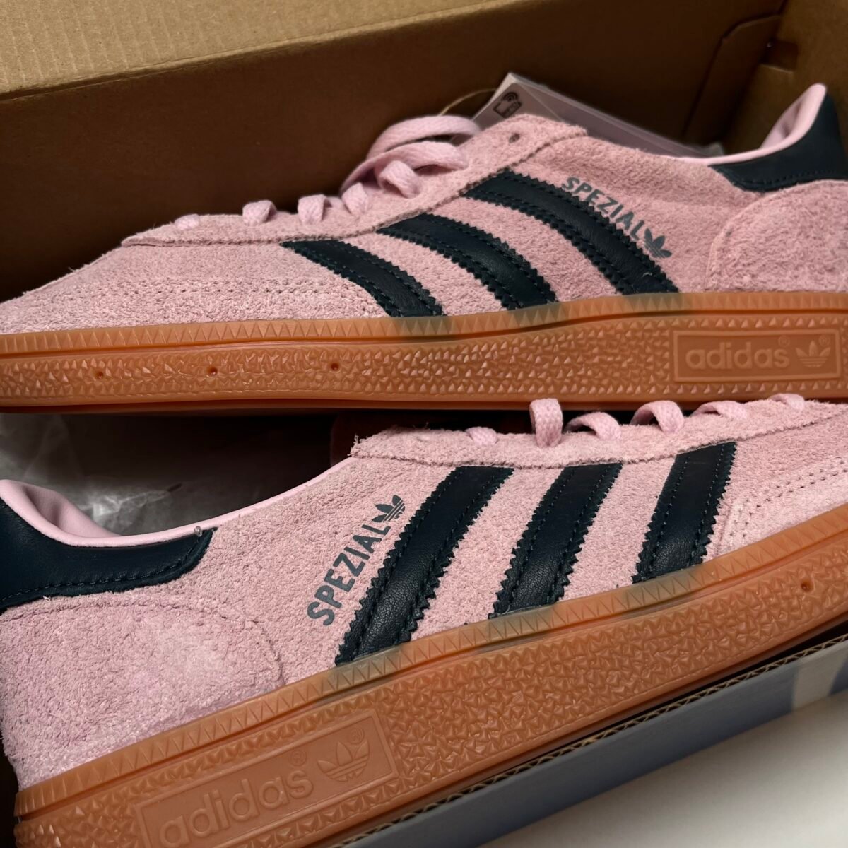 ADIDAS HANDBALL SPEZIAL CLEAR PINK ARCTIC NIGHT