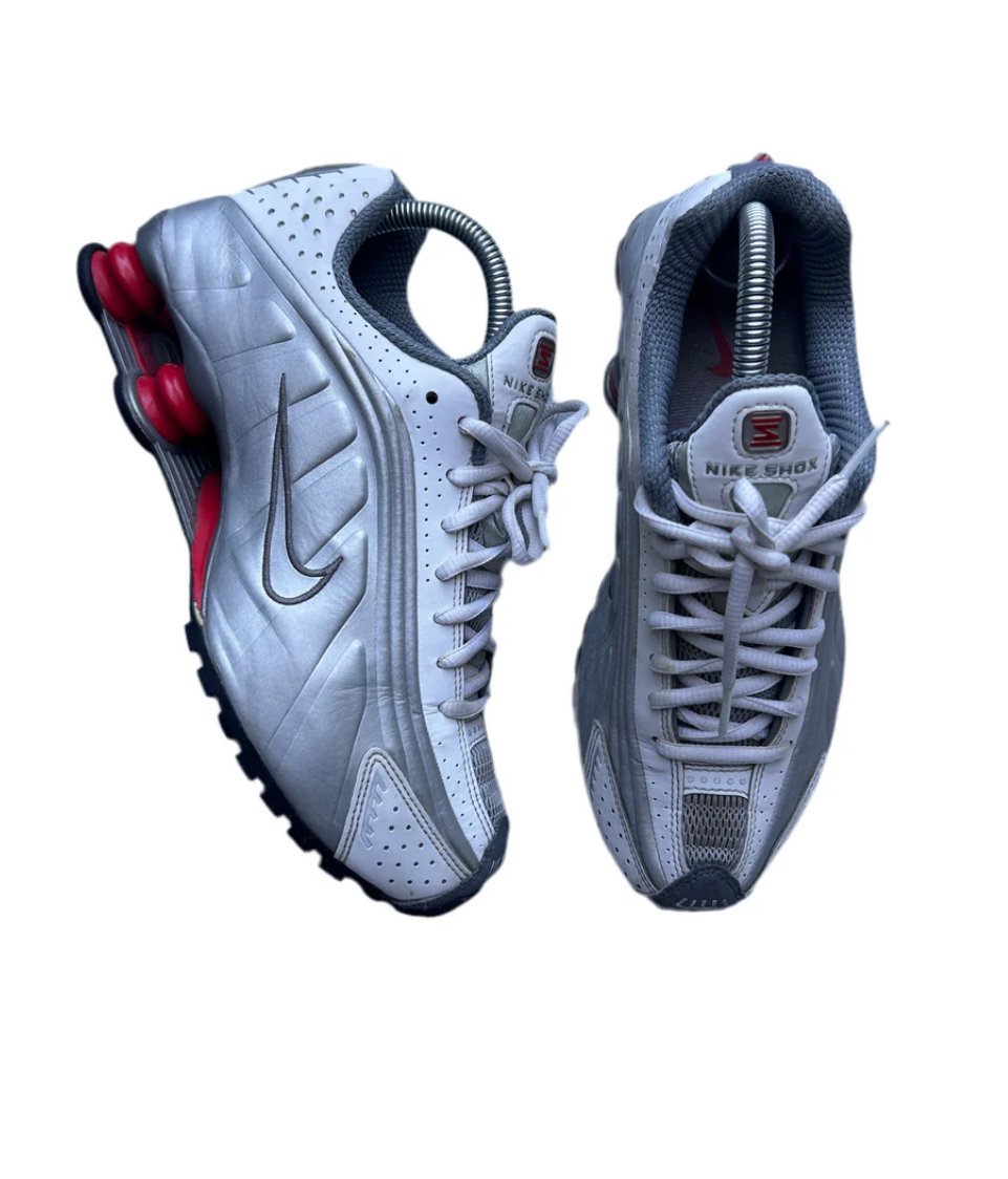 NIKE SHOX R4 “SILVER/RED” 38,5EU