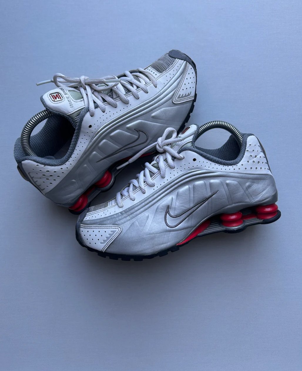 NIKE SHOX R4 “SILVER/RED” 38,5EU