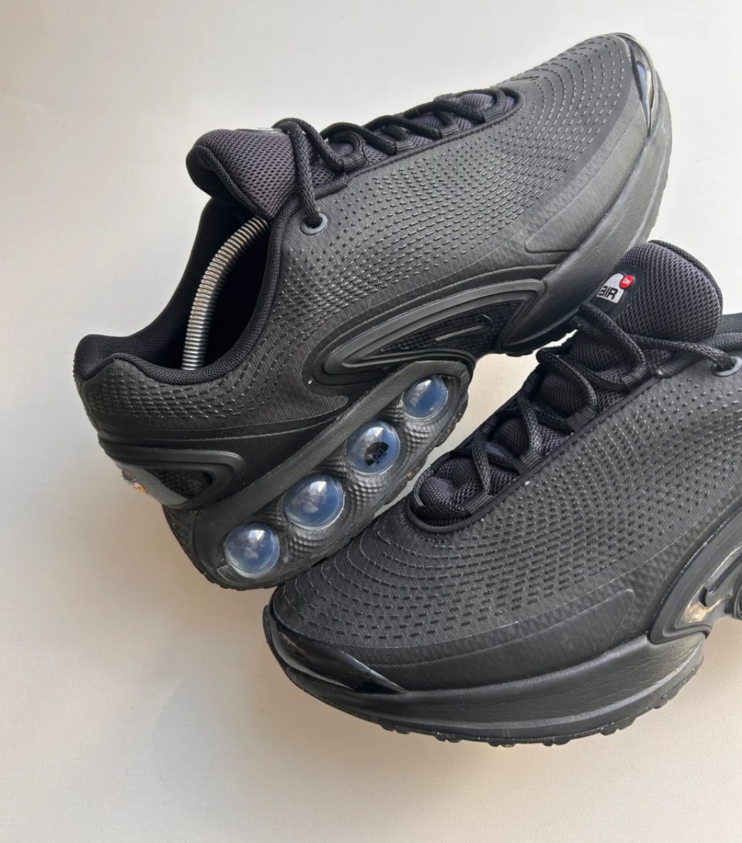 AIR MAX DN “TRIPLE BLACK” 46EU