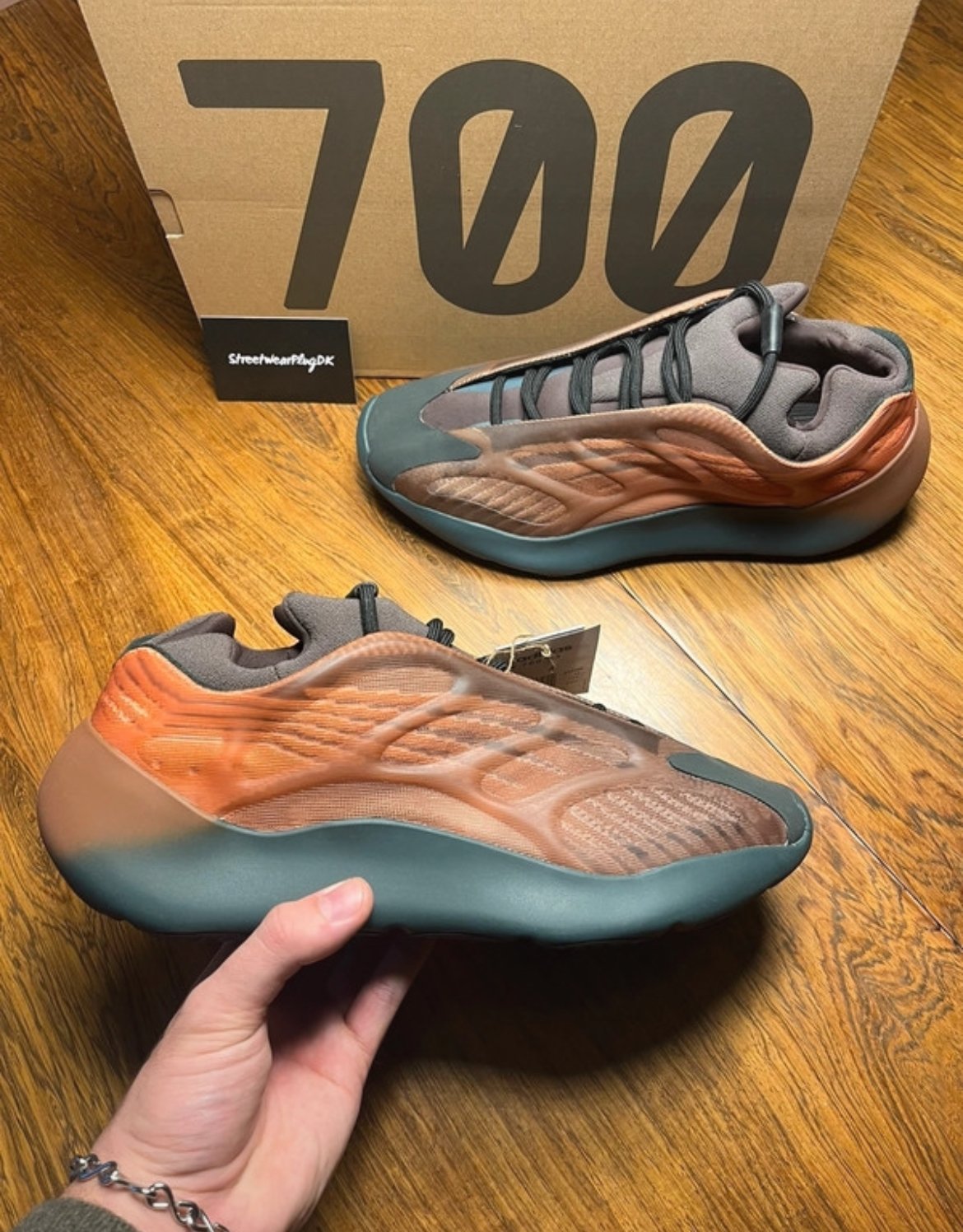 Yeezy 700
