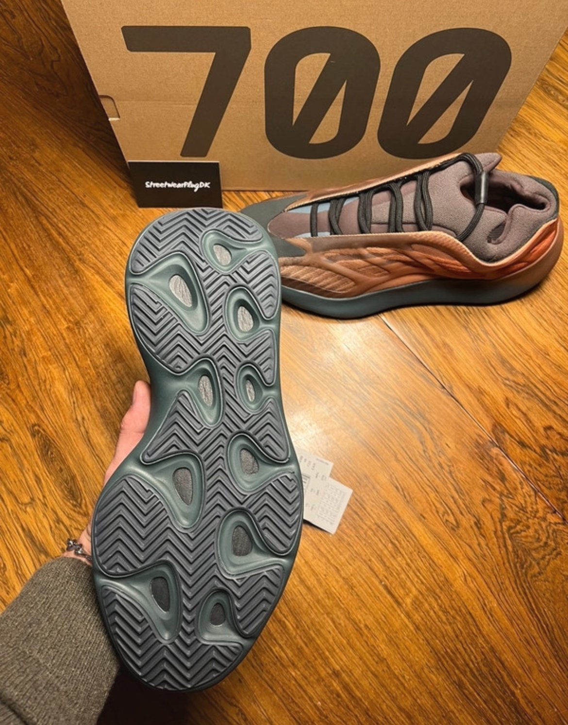 Yeezy 700