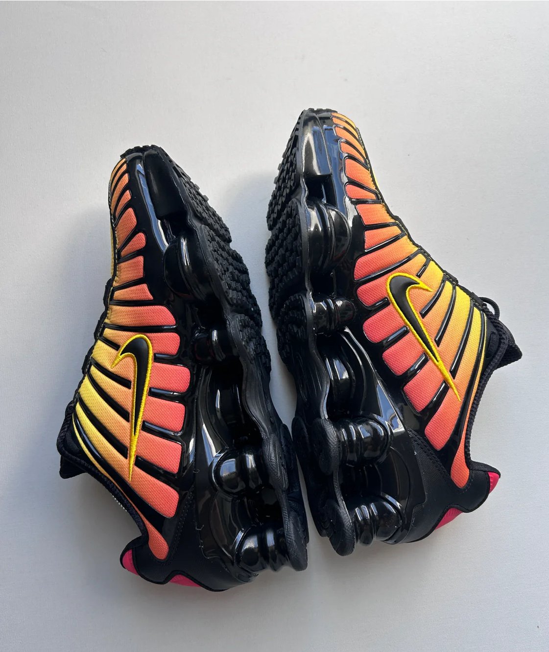NIKE SHOX TL “SUNRISE” 42,5EU