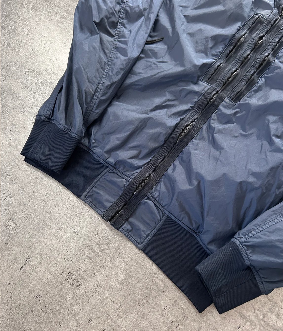 STONE ISLAND NYLON BOMBERJACKET (S)