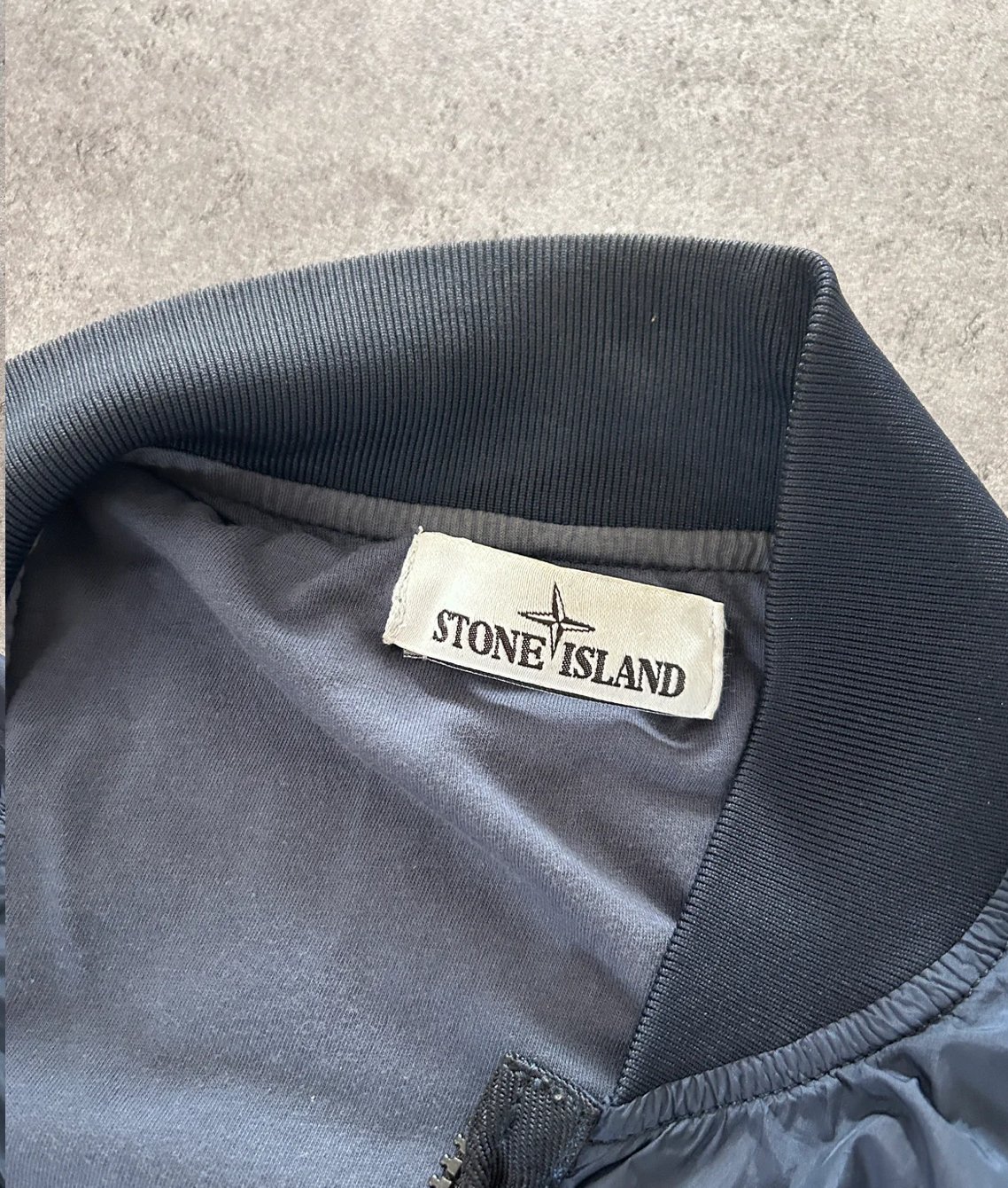 STONE ISLAND NYLON BOMBERJACKET (S)
