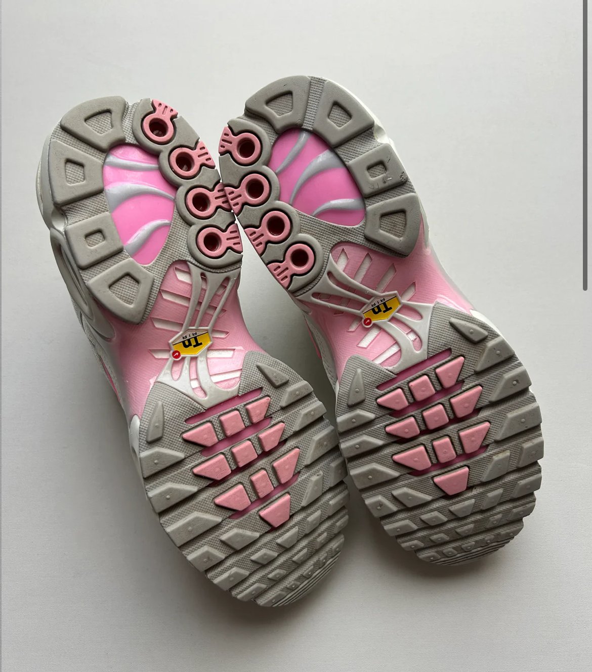 AIR MAX PLUS “SILVER PINK” 42EU